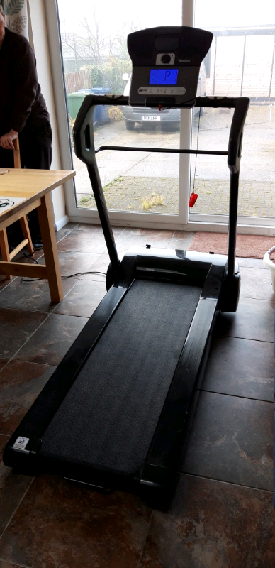 reebok i run se treadmill